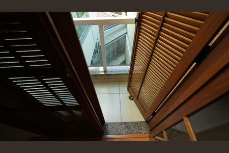 Apartamento para alugar com 75m², 2 quartos e 1 vagaSacada