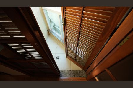 Apartamento para alugar com 75m², 2 quartos e 1 vagaSacada