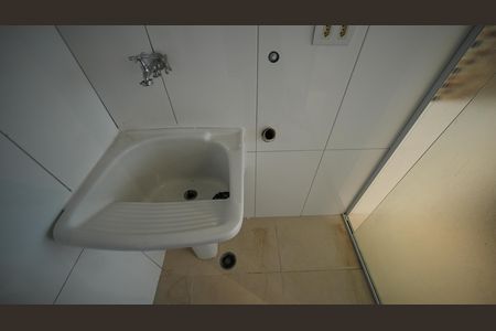 Apartamento para alugar com 75m², 2 quartos e 1 vagaÁrea de Serviço
