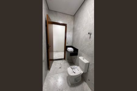 Casa à venda com 200m², 3 quartos e 2 vagasBanheiro 3