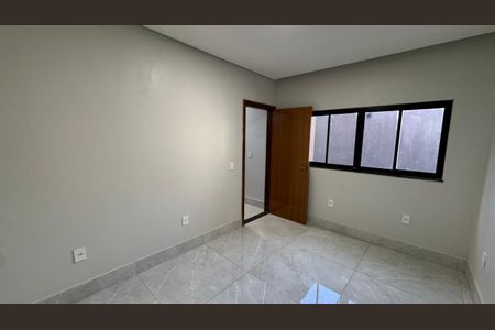 Casa à venda com 200m², 3 quartos e 2 vagasQuarto 3