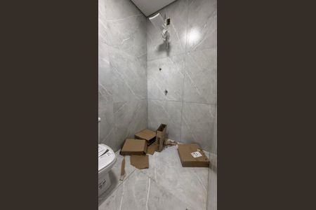 Casa à venda com 200m², 3 quartos e 2 vagasBanheiro 1