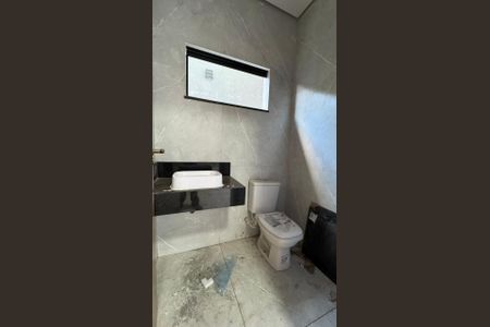 Casa à venda com 200m², 3 quartos e 2 vagasBanheiro 2