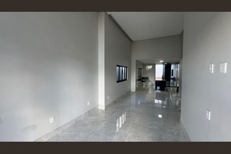 Casa à venda com 200m², 3 quartos e 2 vagasSala e cozinha 