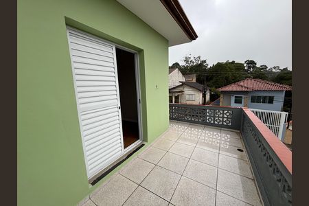 Casa para alugar com 150m², 2 quartos e 1 vaga Casa para alugar com 150m², 2 quartos e 1 vagaVaranda