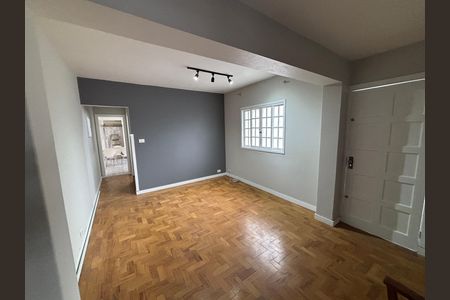 Casa para alugar com 150m², 2 quartos e 1 vaga Casa para alugar com 150m², 2 quartos e 1 vagaSala