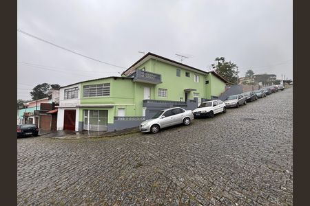 Casa para alugar com 150m², 2 quartos e 1 vaga Casa para alugar com 150m², 2 quartos e 1 vagaFachada