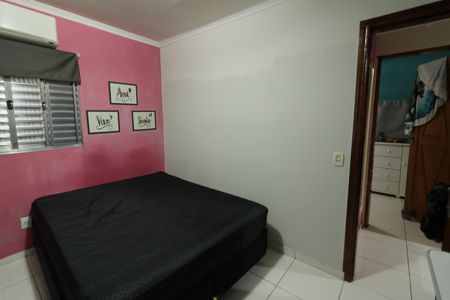 Quarto 1 de casa para alugar com 2 quartos, 216m² em Iapi, Osasco