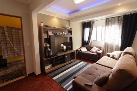 Sala de casa para alugar com 2 quartos, 216m² em Iapi, Osasco