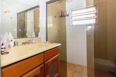Casa à venda com 125m², 5 quartos e 1 vagaBanheiro 2