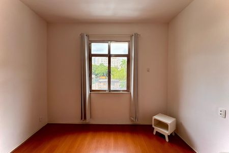 Apartamento para alugar com 85m², 2 quartos e sem vaga
