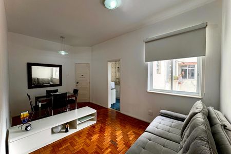 Apartamento para alugar com 85m², 2 quartos e sem vaga