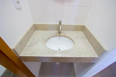 Apartamento para alugar com 34m², 2 quartos e sem vaga Apartamento para alugar com 34m², 2 quartos e sem vagaBanheiro
