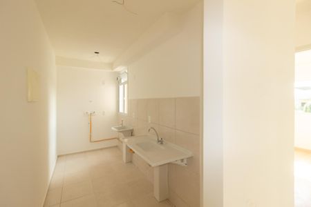 Apartamento para alugar com 43m², 2 quartos e 1 vaga Apartamento para alugar com 43m², 2 quartos e 1 vagaCozinha e Área de Serviço