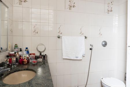 Apartamento à venda com 3 quartos, 120m² em Benfica, Rio de Janeiro