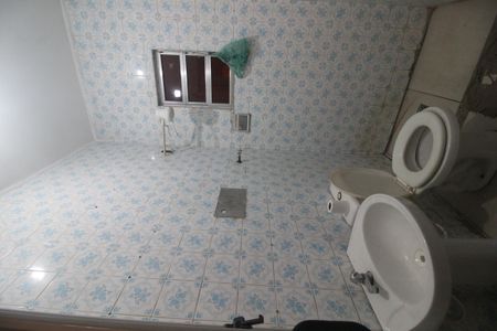 Banheiro da Suíte de casa para alugar com 2 quartos, 100m² em Rocha Sobrinho, Mesquita