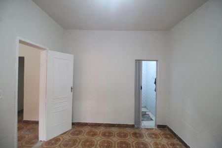 Casa para alugar com 100m², 2 quartos e 2 vagasSuíte