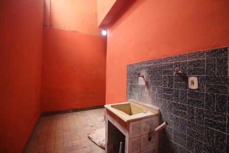 Casa para alugar com 100m², 2 quartos e 2 vagasÁrea de Serviço