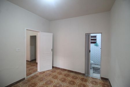 Casa para alugar com 100m², 2 quartos e 2 vagasSuíte