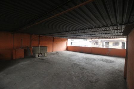 Casa para alugar com 100m², 2 quartos e 2 vagasTerraço