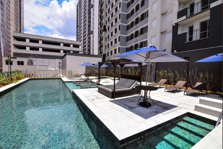 Apartamento à venda com 62m², 1 quarto e sem vaga Apartamento à venda com 62m², 1 quarto e sem vagaPiscina
