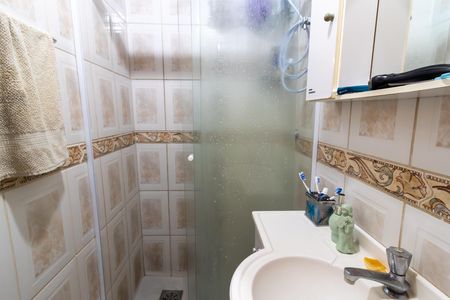 Apartamento à venda com 47m², 2 quartos e 1 vaga Apartamento à venda com 47m², 2 quartos e 1 vagaBanheiro