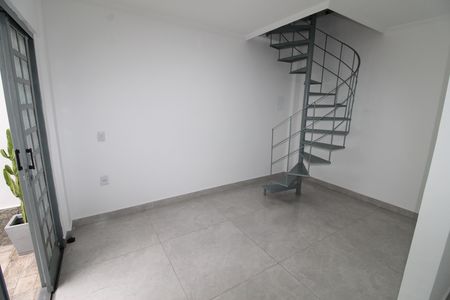 Sala de casa para alugar com 1 quarto, 42m² em Jardim Oriente, São José dos Campos