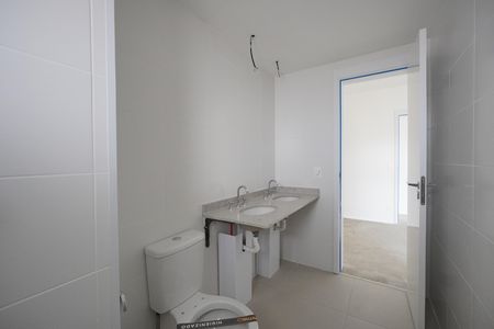 Apartamento à venda com 140m², 3 quartos e 2 vagasSuíte 1
