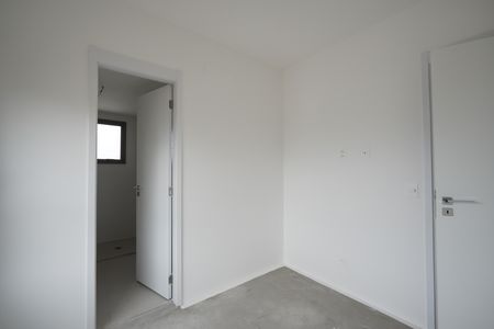 Apartamento à venda com 140m², 3 quartos e 2 vagasSuíte 2