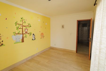 Casa para alugar com 300m², 5 quartos e 2 vagas Casa para alugar com 300m², 5 quartos e 2 vagasQuarto 1