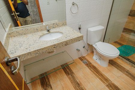 Casa para alugar com 300m², 5 quartos e 2 vagas Casa para alugar com 300m², 5 quartos e 2 vagasBanheiro 1