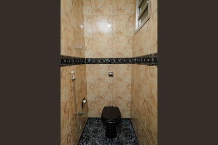 Casa para alugar com 300m², 5 quartos e 2 vagas Casa para alugar com 300m², 5 quartos e 2 vagasLavabo