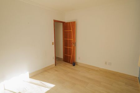 Casa para alugar com 300m², 5 quartos e 2 vagas Casa para alugar com 300m², 5 quartos e 2 vagasQuarto 3