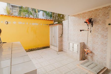 Casa para alugar com 300m², 5 quartos e 2 vagas Casa para alugar com 300m², 5 quartos e 2 vagasÁrea de Serviço