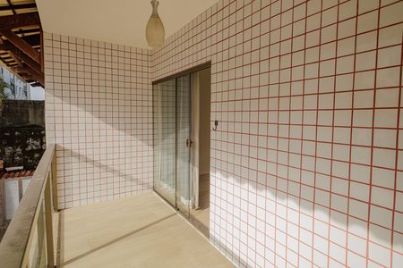 Casa para alugar com 300m², 5 quartos e 2 vagas Casa para alugar com 300m², 5 quartos e 2 vagasVaranda 2