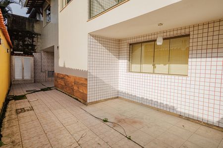 Casa para alugar com 300m², 5 quartos e 2 vagas Casa para alugar com 300m², 5 quartos e 2 vagasQuintal