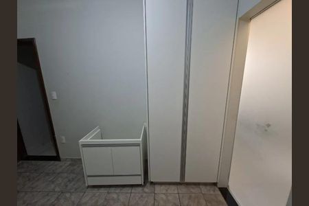Casa para alugar com 200m², 3 quartos e 2 vagas Casa para alugar com 200m², 3 quartos e 2 vagasQuarto 2