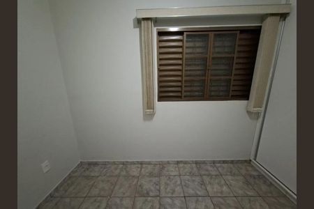 Casa para alugar com 200m², 3 quartos e 2 vagas Casa para alugar com 200m², 3 quartos e 2 vagasQuarto