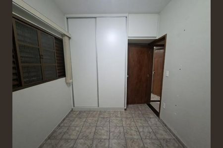 Casa para alugar com 200m², 3 quartos e 2 vagas Casa para alugar com 200m², 3 quartos e 2 vagasQuarto