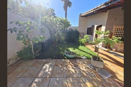 Casa para alugar com 200m², 3 quartos e 2 vagas