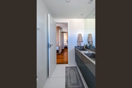 Apartamento para alugar com 115m², 3 quartos e 2 vagas Apartamento para alugar com 115m², 3 quartos e 2 vagasBanheiro da Suíte