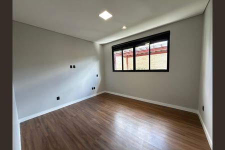 Casa de condomínio à venda com 248m², 3 quartos e 2 vagas Casa de condomínio à venda com 248m², 3 quartos e 2 vagasQuarto 02
