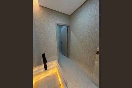 Casa de condomínio à venda com 248m², 3 quartos e 2 vagas Casa de condomínio à venda com 248m², 3 quartos e 2 vagasLavabo área externa