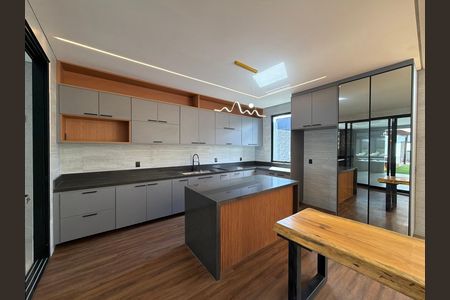 Casa de condomínio à venda com 248m², 3 quartos e 2 vagas Casa de condomínio à venda com 248m², 3 quartos e 2 vagasCozinha