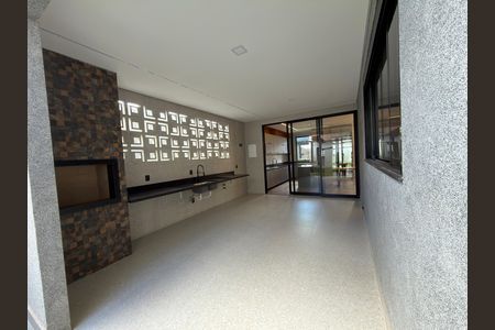 Casa de condomínio à venda com 248m², 3 quartos e 2 vagas Casa de condomínio à venda com 248m², 3 quartos e 2 vagasÁrea comum - Churrasqueira