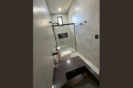 Casa de condomínio à venda com 248m², 3 quartos e 2 vagas Casa de condomínio à venda com 248m², 3 quartos e 2 vagasSuite quarto 1