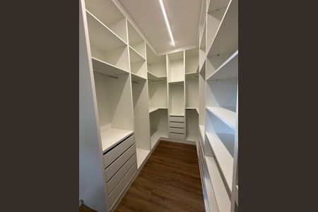 Casa de condomínio à venda com 248m², 3 quartos e 2 vagas Casa de condomínio à venda com 248m², 3 quartos e 2 vagasClose-up quarto 3