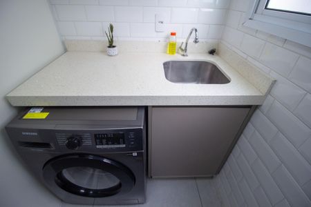 Apartamento para alugar com 67m², 2 quartos e 2 vagasÁrea de Serviço