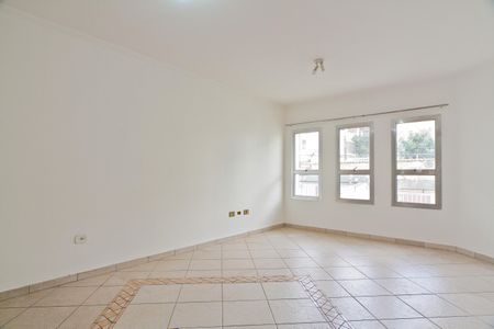 Casa para alugar com 380m², 4 quartos e 6 vagas