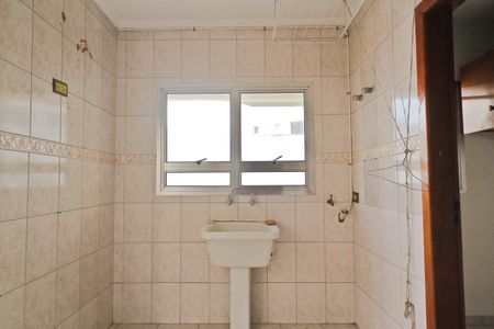 Casa para alugar com 380m², 4 quartos e 6 vagas Casa para alugar com 380m², 4 quartos e 6 vagasÁrea de Serviço